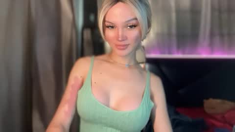 amelinckx online show from September 12, 11:26 pm