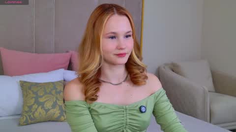 AmeliRoyse online show from April 20, 5:16 pm