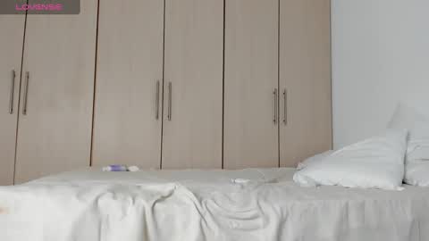 Amelie gadotx ig online show from February 25, 9:13 pm