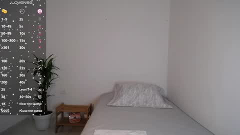 Amely  online show from February 12, 6:40 am