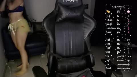 Amely  online show from September 23, 3:09 am