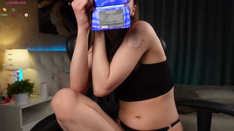 Snapshot of amelyxxx chatting on January 31, 4:14 am Amy online show from January 31, 4:14 am