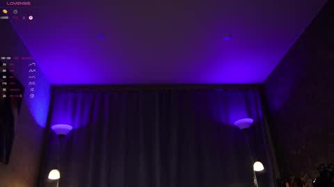 Snapshot of amelyxxx chatting on March 8, 6:32 am Amy online show from March 8, 6:32 am