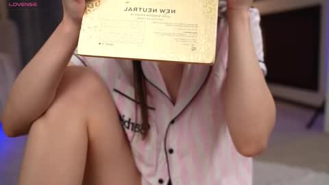 Snapshot of amelyxxx chatting on October 17, 12:47 am Amy online show from October 17, 12:47 am