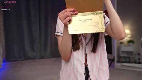 Snapshot of amelyxxx chatting on October 18, 2:36 am Amy online show from October 18, 2:36 am