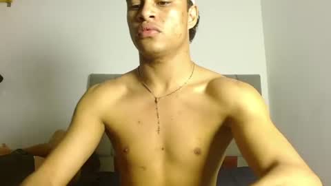 Snapshot of america_27 chatting on June 27, 1:32 am AMILCAR online show from June 27, 1:32 am