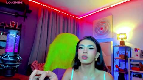 AMETHYST look at my BIO online show from November 18, 2:21 pm