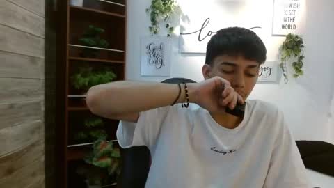 amethystshadow online show from April 22, 4:04 am