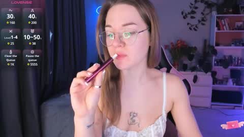 Snapshot of ami_amour_ chatting on February 9, 11:36 am Hi-hi I am Kate welcome to my sexy room online show from February 9, 11:36 am