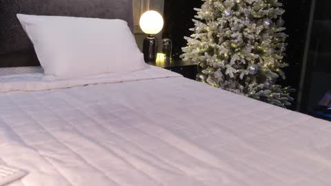 Ami online show from December 18, 7:47 am