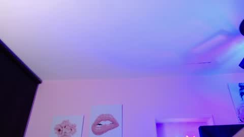 ami_smith online show from July 23, 1:58 am