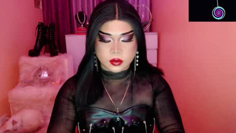 Queen Mireska online show from November 8, 2:39 pm