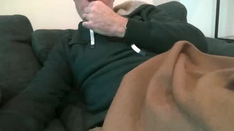 Snapshot of amicabledad chatting on December 20, 7:32 pm amicabledad online show from December 20, 7:32 pm