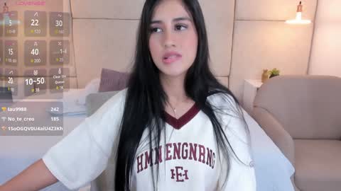 Snapshot of amiirra_ chatting on January 2, 11:27 pm Amira sweet online show from January 2, 11:27 pm