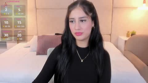 Snapshot of amiirra_ chatting on January 11, 8:54 pm Amira sweet online show from January 11, 8:54 pm