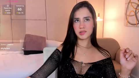 Snapshot of amiirra_ chatting on March 1, 9:37 pm Amira sweet online show from March 1, 9:37 pm