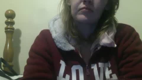 Snapshot of amileamariestar chatting on December 7, 11:34 pm amileamariestar online show from December 7, 11:34 pm