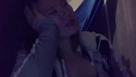 Snapshot of amileamariestar chatting on December 25, 9:02 am amileamariestar online show from December 25, 9:02 am