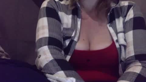 Snapshot of amileamariestar chatting on December 28, 4:08 am amileamariestar online show from December 28, 4:08 am