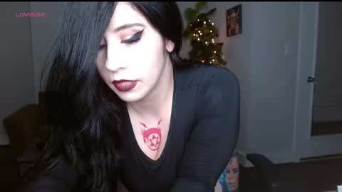 Snapshot of amilustxx chatting on January 1, 1:47 am amilust online show from January 1, 1:47 am