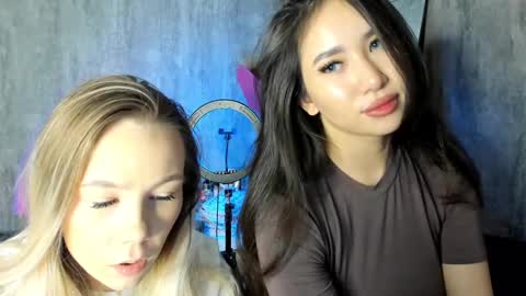 Amina online show from February 21, 2:06 pm