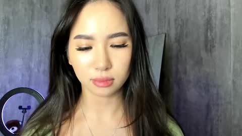 Amina online show from February 22, 4:09 pm