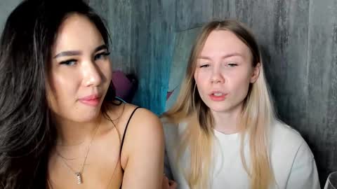 Amina online show from February 22, 7:14 pm