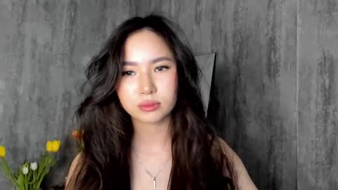 Amina online show from March 10, 12:15 pm