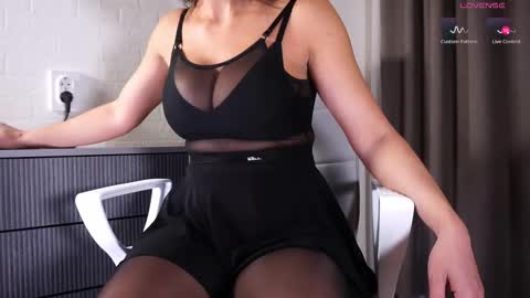 Amina Next stream 161124 in 1800  UTC3 online show from February 13, 5:47 am