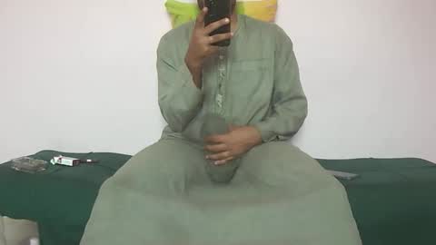 Amir online show from November 10, 1:21 pm