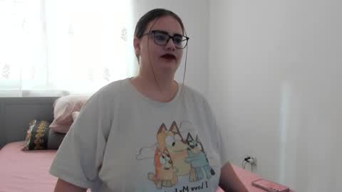 Amira Vyxen online show from March 13, 7:37 am