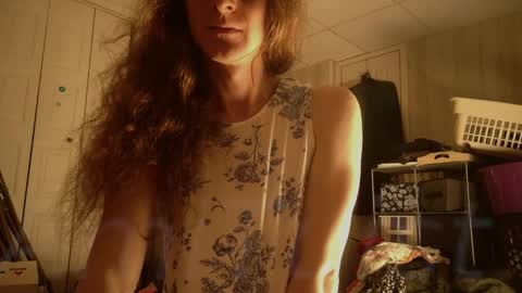 amituist online show from April 7, 6:08 pm