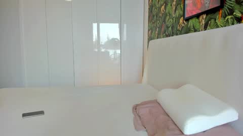 Amy online show from September 10, 9:53 am