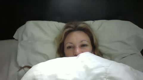 Snapshot of ammber3 chatting on September 15, 11:21 am Paula D online show from September 15, 11:21 am