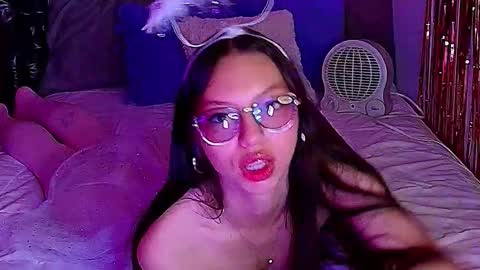 Snapshot of ammeliejoy chatting on October 31, 12:55 am Ammelie online show from October 31, 12:55 am