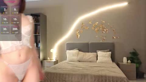 Ammy  dont forget to thumbs up me  online show from October 1, 10:10 am