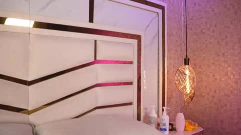 ammy durand online show from April 22, 2:36 am