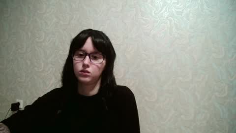 Amomira honeyx online show from April 1, 2:23 am