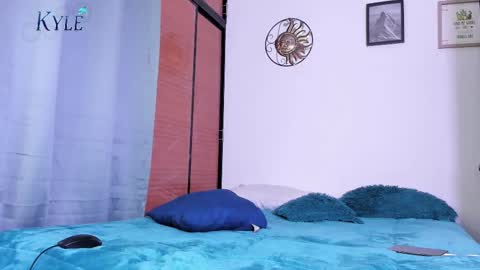 Snapshot of amon_kyle chatting on March 10, 2:06 am Amon online show from March 10, 2:06 am