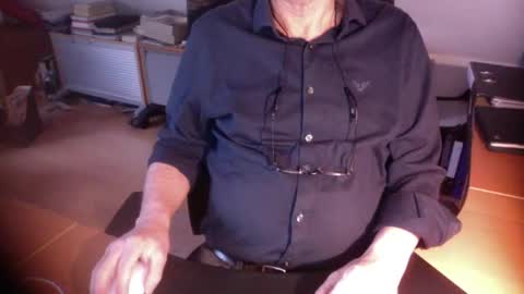 Amor2200 online show from February 9, 8:29 am