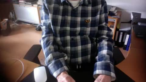 Amor2200 online show from March 2, 8:10 am