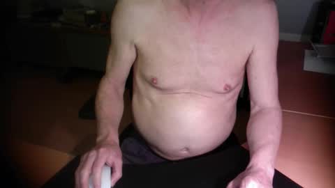 Snapshot of amor2200 chatting on April 1, 9:12 pm Amor2200 online show from April 1, 9:12 pm