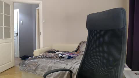 miss unforgettable online show from December 29, 2:52 pm