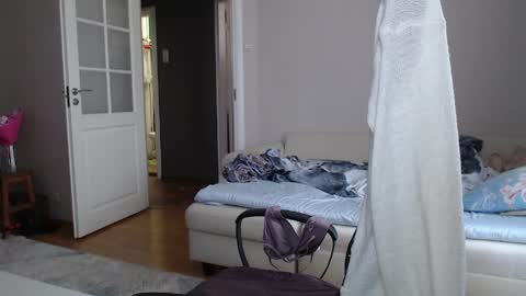 Snapshot of amoremeoww chatting on April 12, 9:58 am miss unforgettable online show from April 12, 9:58 am
