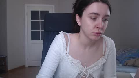 Snapshot of amoremeoww chatting on April 19, 1:10 pm miss unforgettable online show from April 19, 1:10 pm
