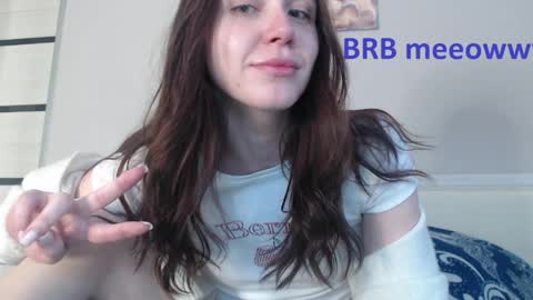 Snapshot of amoremeoww chatting on April 27, 9:24 pm miss unforgettable online show from April 27, 9:24 pm