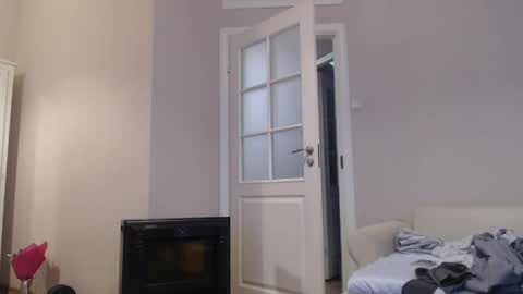 Snapshot of amoremeoww chatting on May 1, 5:39 pm miss unforgettable online show from May 1, 5:39 pm
