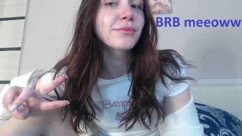 Snapshot of amoremeoww chatting on May 3, 1:44 am miss unforgettable online show from May 3, 1:44 am