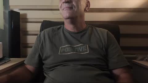 Snapshot of amorlin chatting on August 5, 8:33 pm AmorLin online show from August 5, 8:33 pm