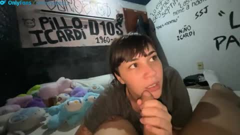 Snapshot of amorxdos chatting on April 1, 5:08 am Barderitos online show from April 1, 5:08 am
